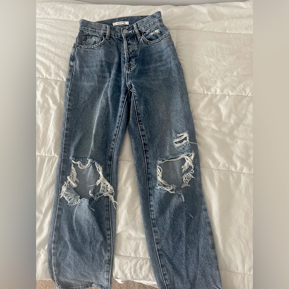 Pacsun Jeans! Size 23, fits size 0 waist. Medium wash, high rise straight.